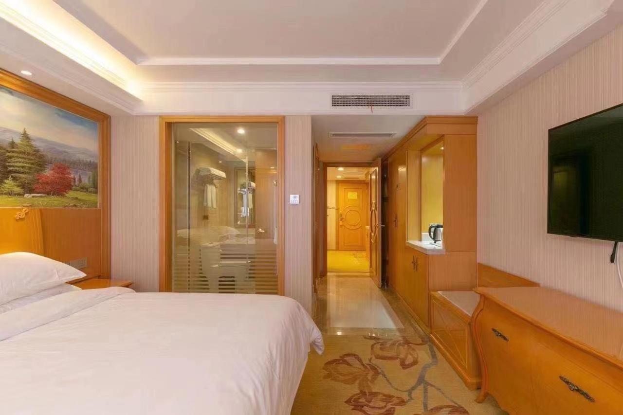 Vienna International Hotel Shanghai Pudong New International Exbition Central Dış mekan fotoğraf